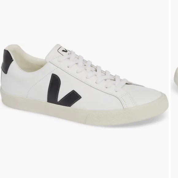 Veja Gender Inclusive Esplar Sneaker - Picture 3 of 11